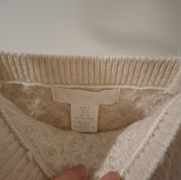 H&M Women's Beige/Cream Cable Knit Cropped Tank with Wide Straps (Size S) - Picture 2 of 4